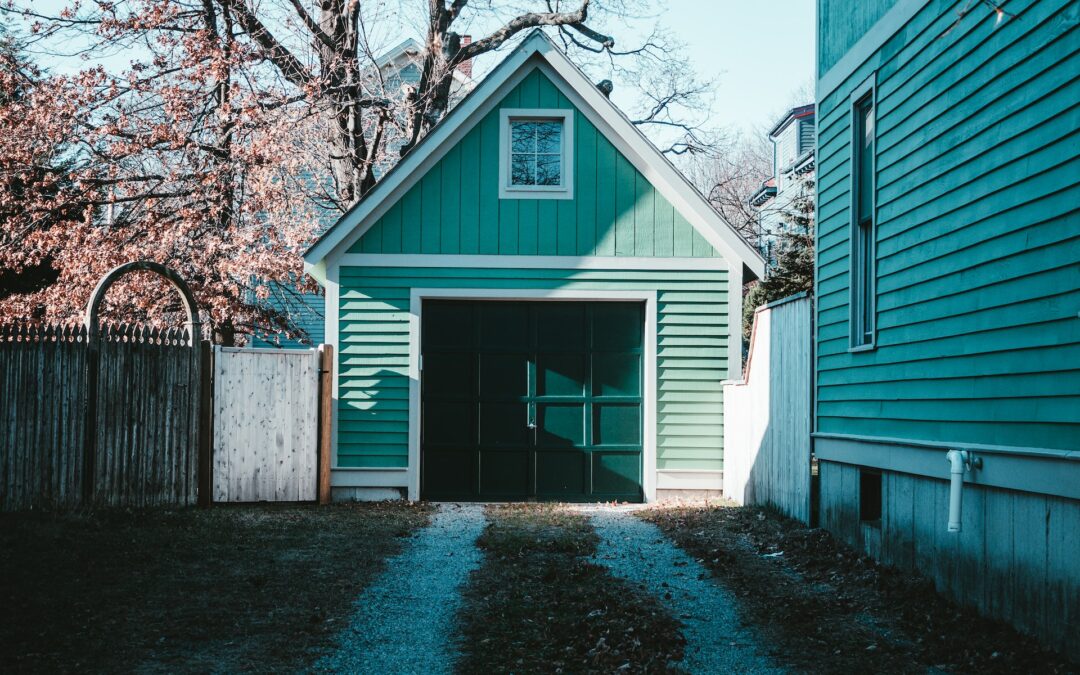 Isolation de porte de garage : 4 conseils pour un confort optimal